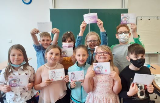Milé dopisy od školáčků přišly do SeniorCentra Plzeň