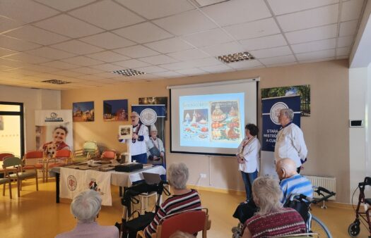 Stará garda kuchařů navštívila SeniorCentrum Plzeň